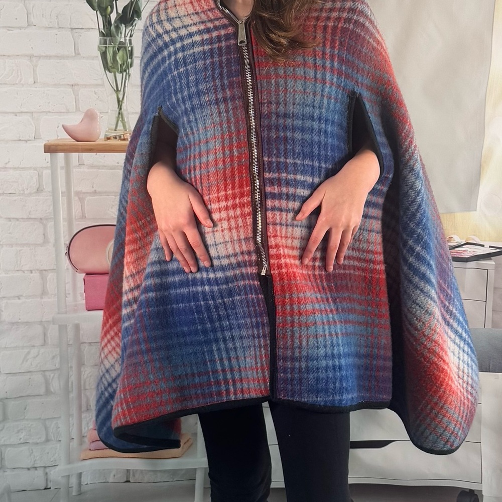 Vintage Reversible Wool Plaid Cape with Zipper - Picture 9 of 13